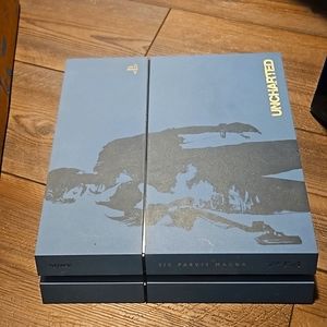 Uncharted ps4 with cables and controller and rubber covers